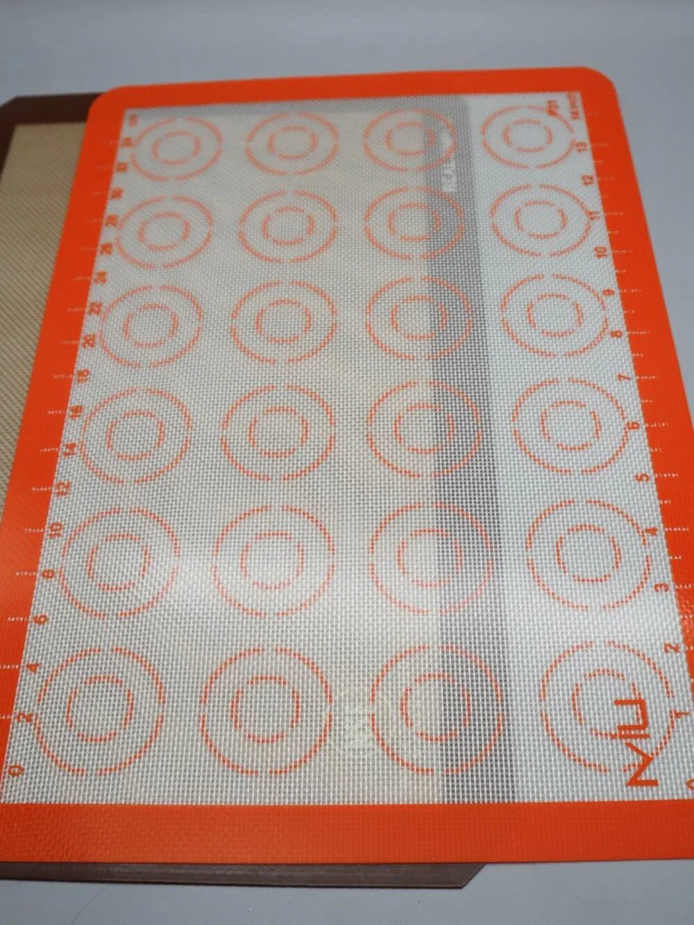 Lot of 6 Silicone Baking Mats for Macarons Pie Pastry MIU & Real Simple